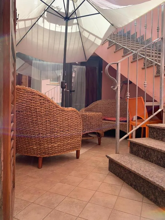 Viniola Apartment كوارتو سانتيلينا