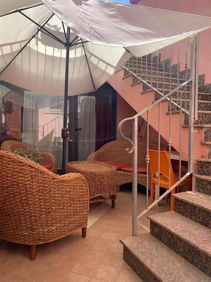 Viniola Apartment كوارتو سانتيلينا