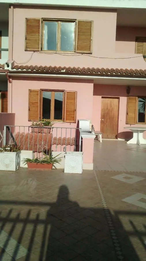Viniola Apartment Quartu SantʼElena