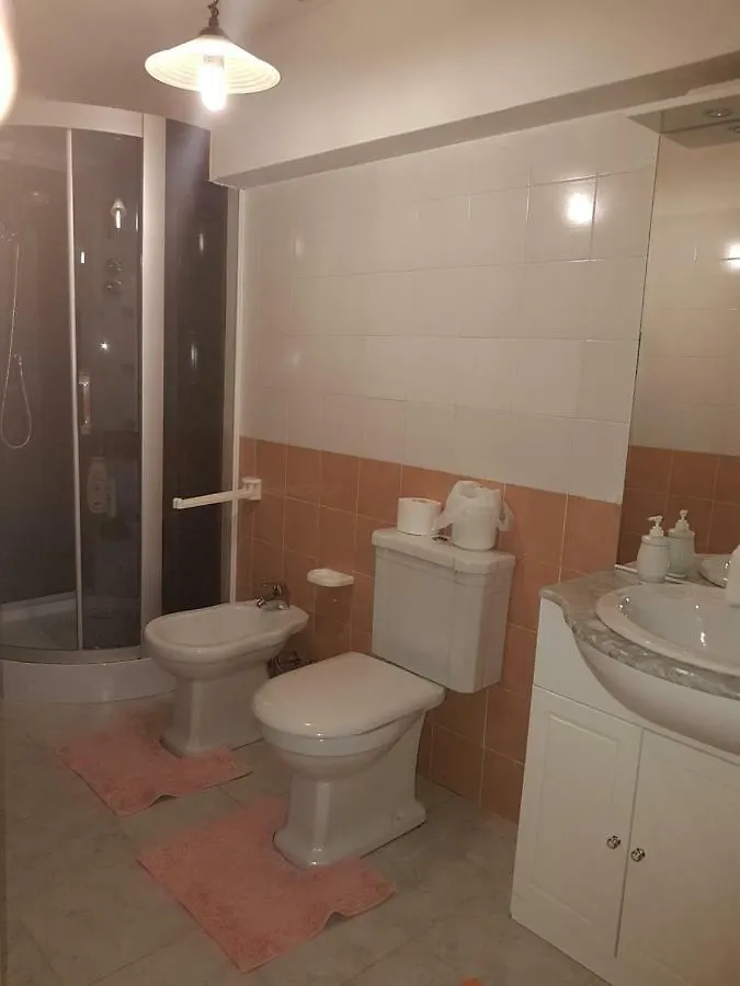 Viniola Apartment كوارتو سانتيلينا 0*,